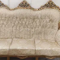 مبل سلطنتی ۹ نفره همراه با میز