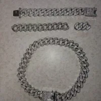 گردنبند و دستبند فول نگین