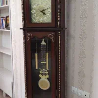 ساعت چوبی ایستاده در حد نو