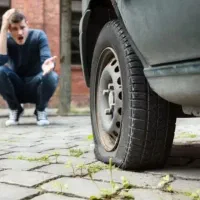 پنچرگیری در محل و باطری به باطری و بنزین