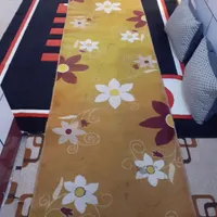 فرش راهرویی.ساعت دیواری