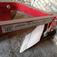 یک عدد گاو آهن|ماشین‌آلات صنعتی|قیدار, |دیوار