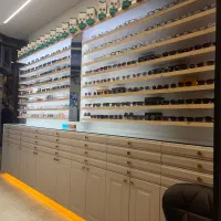 کارمند خانم در فروشگاه عینک|استخدام بازاریابی و فروش|تهران, فردوسی|دیوار