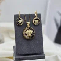 سرویس نقره ورساچ مدال ورساچ انگشتر تاج نقره حمیدی|بدلیجات|تبریز, |دیوار