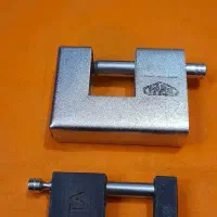 حراج۹عددقفل بایک زنجیر      ۶۵۰ت