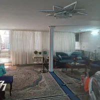 ویلایی در دو و نیم طبقه دربست
