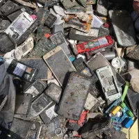 خریدار انواع گوشی موبایل، کامپیوتر، لپ‌تاپ|خدمات رایانه‌ای و موبایل|خوی, |دیوار