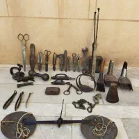 وسایل قدیمی اویز زنجیر دندان کش دمنده ترازو قفل|کلکسیون اشیاء عتیقه|تهران, راه آهن|دیوار