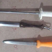 چاقو ومصقل کلکسیونی|کلکسیون اشیاء عتیقه|قم, چهل درخت|دیوار