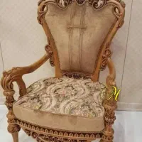 به یک فروشنده ماهر در فروشگاه مبلمان نیازمندیم