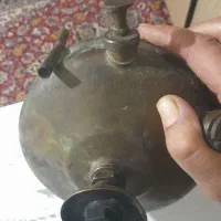 یک چراغ قدیمی و عتیقه ویک دندان|کلکسیون اشیاء عتیقه|تهران, چیتگر جنوبی|دیوار