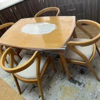 فروش میزناهارخوری چوب راش ۴ نفره در حد نو