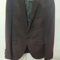 تک کت با کراوات زیر ۱۸ سال