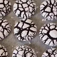 نیازمند یک عدد فروشنده واسه ویزیتوری کیک و کوکی