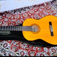 گیتار یاماها c70
