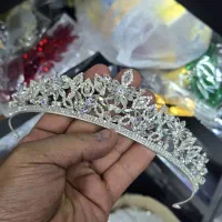 تاج عروس وارداتی ۲۷۲|بدلیجات|تهران, لاله زار|دیوار