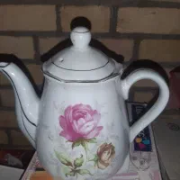 قوری قدیمی|قوری، کتری، قهوه‌ساز دستی|یزد, |دیوار