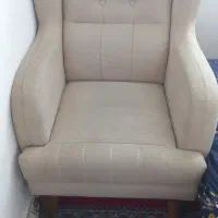 دوعدد مبل تک نفره رنگ کرم شکلاتی