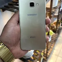 سامسونگ Galaxy A7 (2016) با حافظهٔ ۱۶ گیگابایت