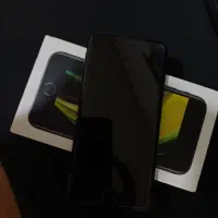 ایفون se 2020|موبایل|تهران, سید خندان (جلفا)|دیوار