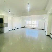 آپارتمان-لو-کس-نزدیک-به-خیابان-اصلی-کد-33