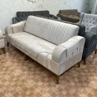 مبل.    ریحانه