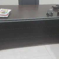 فروش تعدادی میز در حد نو و صندلی اداری|مبلمان اداری|کرمان, |دیوار