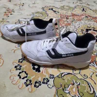 کفش والیبال