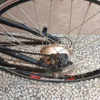 یک عدد دوچرخه برقی و تاشو مدل