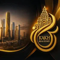 منزل-شیک-با-2-مغازه-و-زیرزمین-تجاری