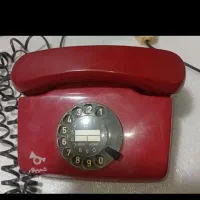 تلوزیون و تلفن قدیمی|کلکسیون اشیاء عتیقه|ساری, |دیوار