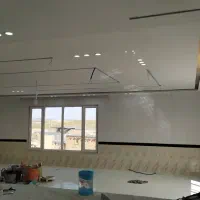 نقاشی ساختمان واجرای کاغذ دیواری