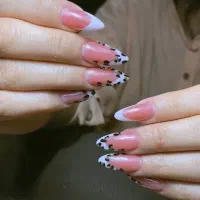 مدل کاشت ناخن و ترمیم و ژلیش