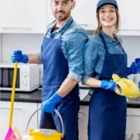 خدمات و نظافت روزانه