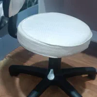 تخت مژه نو و صندلی استادکار و رینگ لایت فیشال|آرایشگاه و سالن‌های زیبایی|پرند, فاز ۵|دیوار