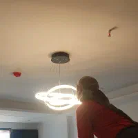 انجام صفر تا صد برق‌کشی و تعمیرات برقی با تیم مجرب