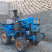 تراکتور باغی سه سیلندر و ادوات