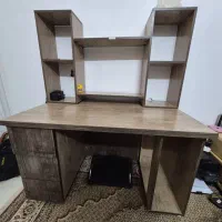 میز تحریر‌ عالی و جادار