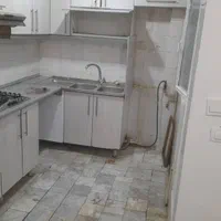 آپارتمان طبقه همکف با ۱۰مترحیاط خلوت