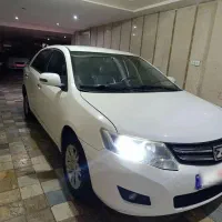آریو اتومات ۱۶۰۰ سی سی
