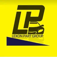 کارمند فروش خانم و اقا