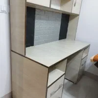 میز تحریر بزرگ و محکم