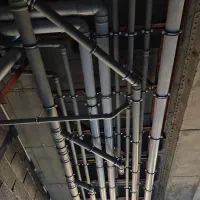 نیروی کار برای لوله کشی تاسیسات ساختمان