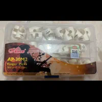 پیک سه تارAlice