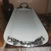 تعدادی ظرف کار نکرده