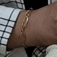 دستبند طلا گم شده