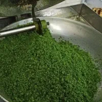 (سبزی و پیاز خورد کردن )