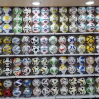 توپ فوتبال فوتسال سالنی والیبال هندبال بسکتبال|ورزشهای توپی|بیرجند, |دیوار