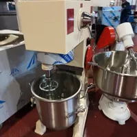 دستگاه مدرن میکسر