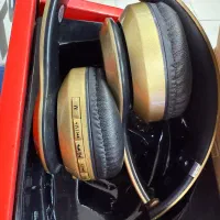 هدفون بلوتوثی بیتس